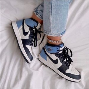 Air Jordan 1 Retro High OG ‘University Blue’